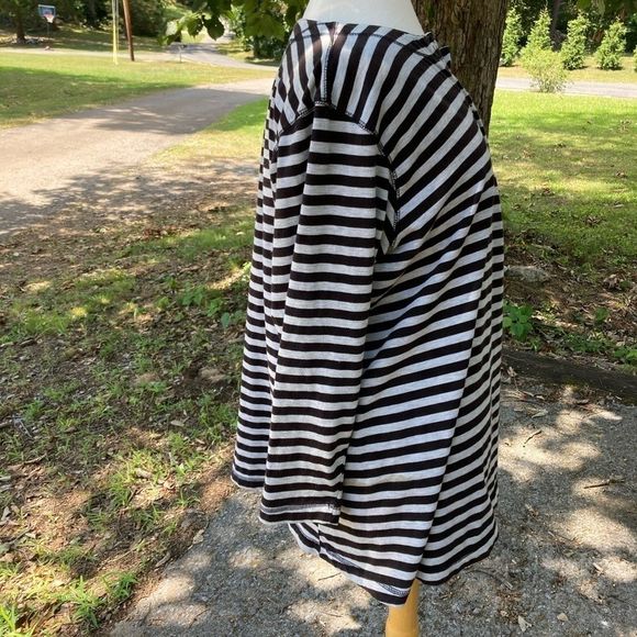 NEW ADDITIONS MATERNITY LARGE STRIPED TOP TUNIC - Picture 6 of 10